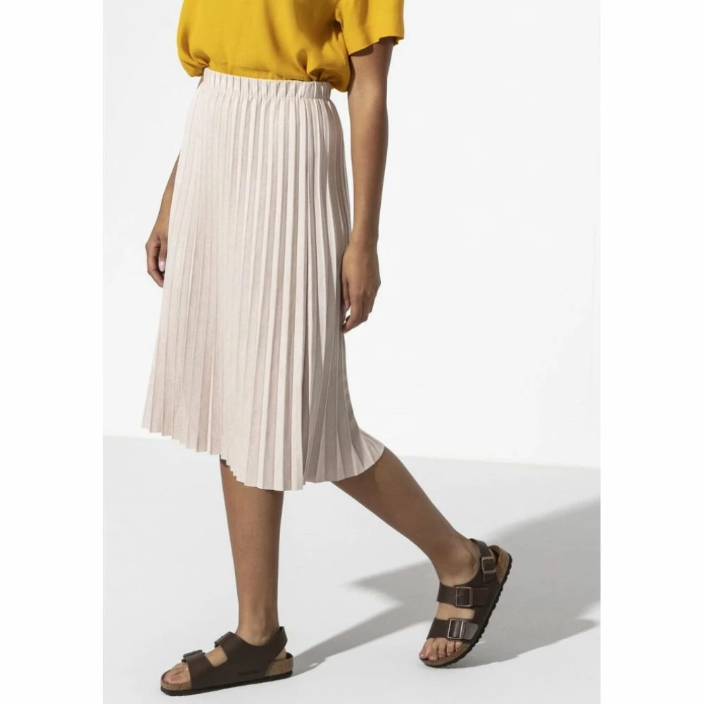 Birkenstock Milano Birko-Flor In Dark Brown - Image 6